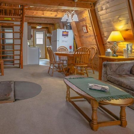 Rustic Cabin 2 - Two Bedroom Forest Lakes Estates Eksteriør bilde